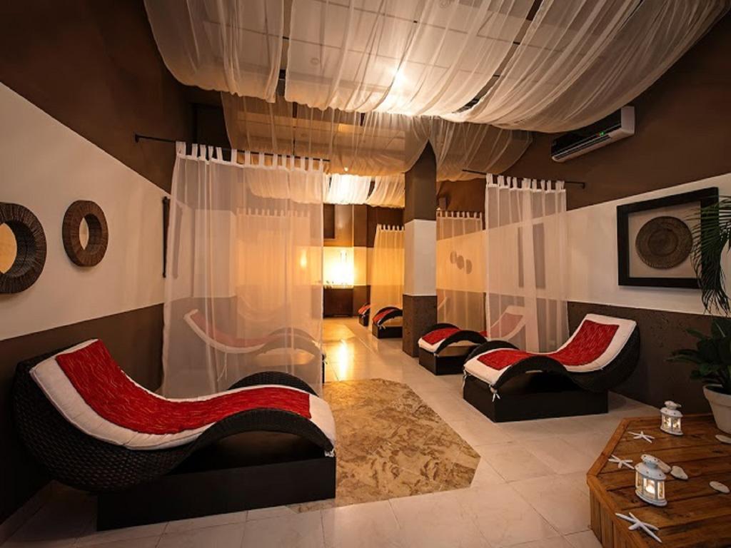 Ocean Blue & Sand Beach Resort Пунта Кана Екстериор снимка