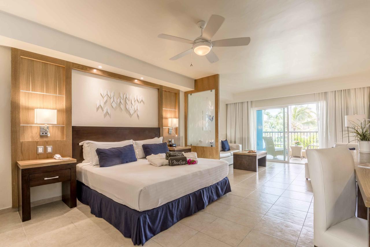 Ocean Blue & Sand Beach Resort Пунта Кана Екстериор снимка
